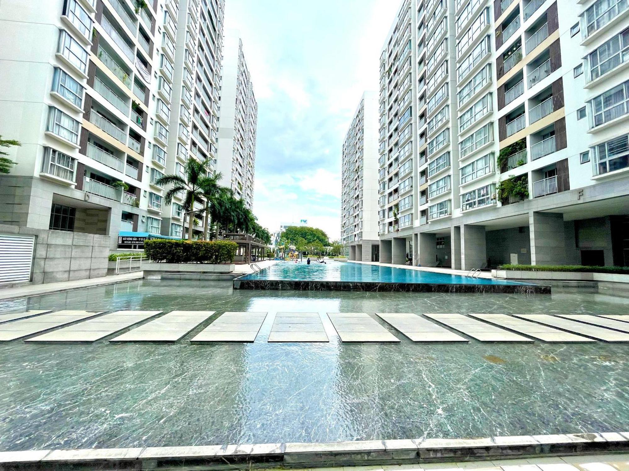 Secc Luxury 2-Br Apartment, Scenic Valley, Saigon Exhibition And Convention Center, Fv Hospital, Phu My Hung District 7 胡志明市 外观 照片